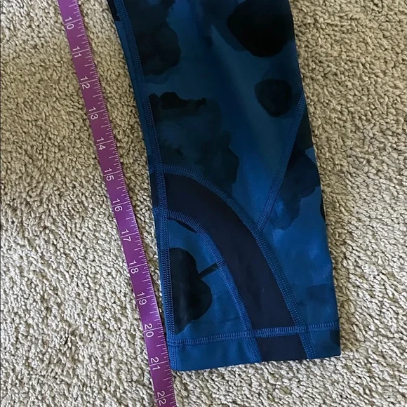 Lululemon Athletica Leggings - Picture 4 of 8